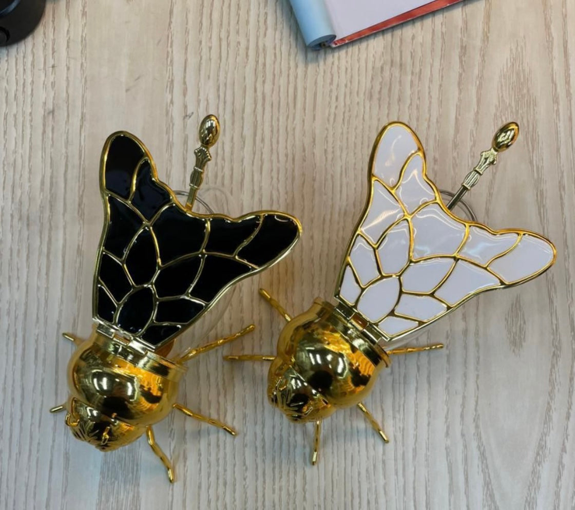 Honey Bee Design Sugar Pot, Creative Design Sugar Pot, Honey Bee Shaped Sugar Pot, New Design Sugar Pot With Spoon Honey Bee Design Sugar Pot, Creative Design Sugar Pot, Honey Bee Shaped Sugar Pot, New Design Sugar Pot With Spoon